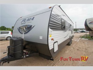 The Palomino Puma XLE travel trailer.