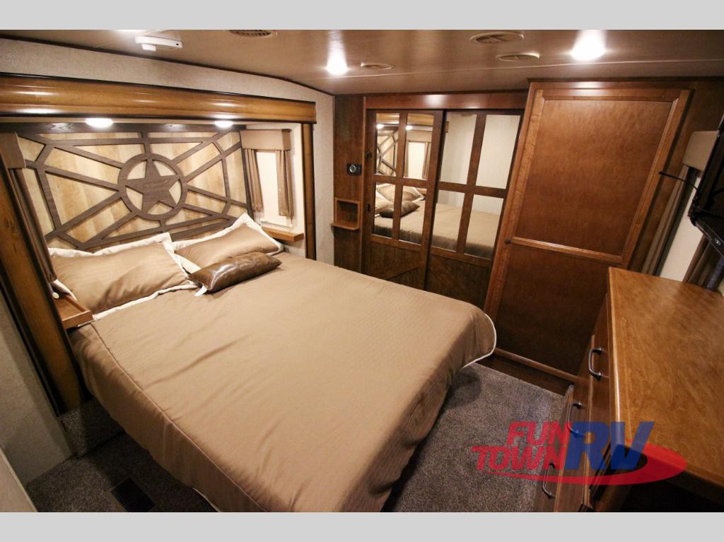 Cruiser RV South Fork Cameron Fifth Wheel Bedroom