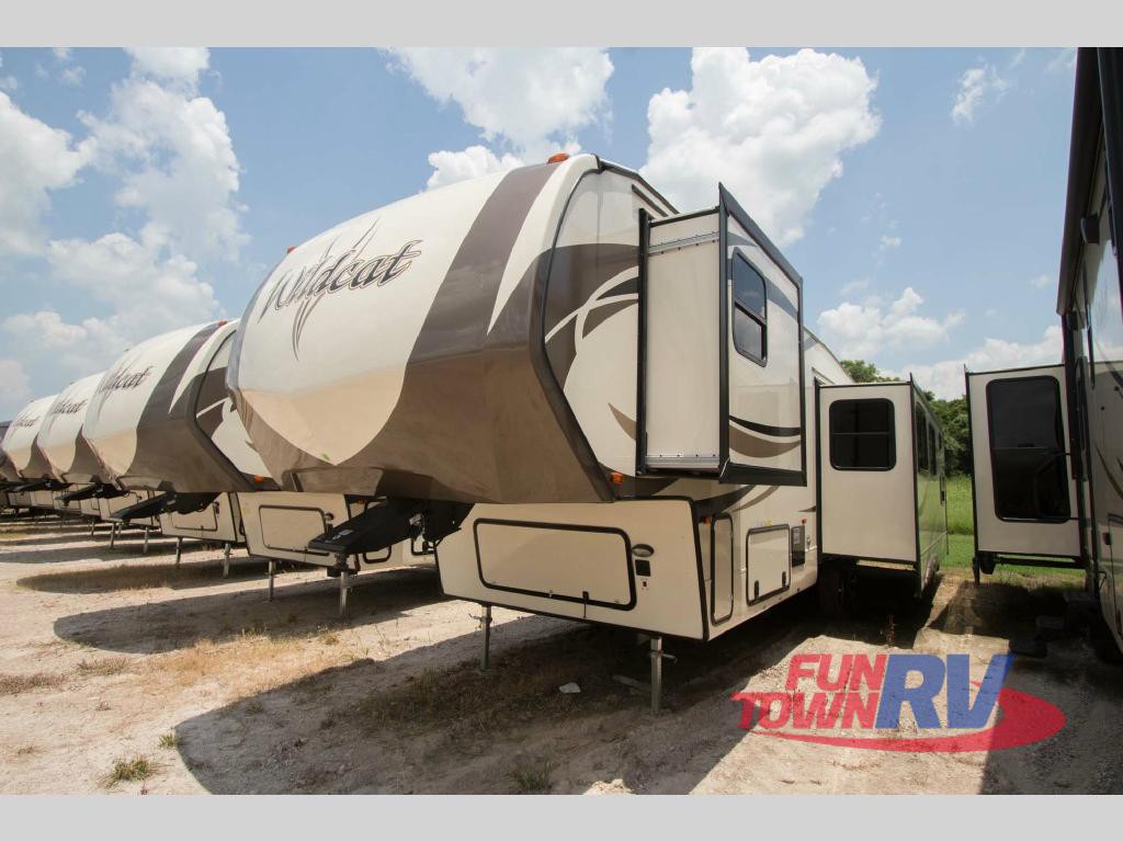 Forest River Wildcat Fifth Wheels Upscale Features At A Budget