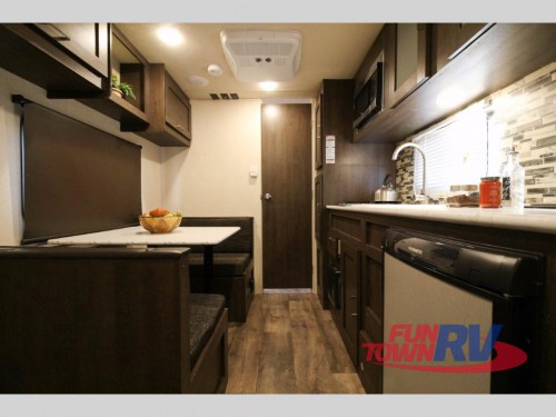 Forest River Wildwood 187RB Travel Trailer Interior