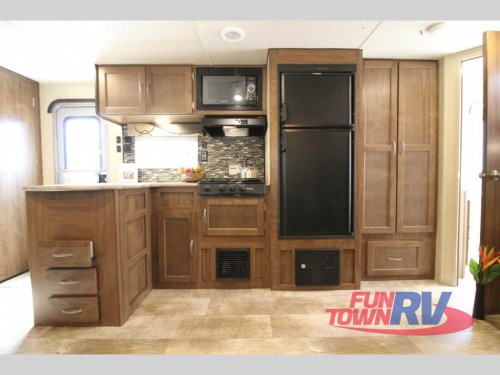 Kingsport Ultra-Lite 268BH Travel Trailer Kitchen