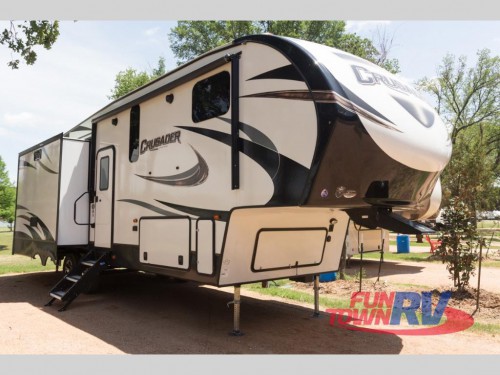 Prime Time Crusader Fifth Wheels